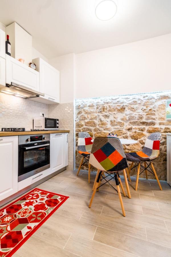 Studio Apartman Mirela Kastel Stafilic Kastela Dış mekan fotoğraf