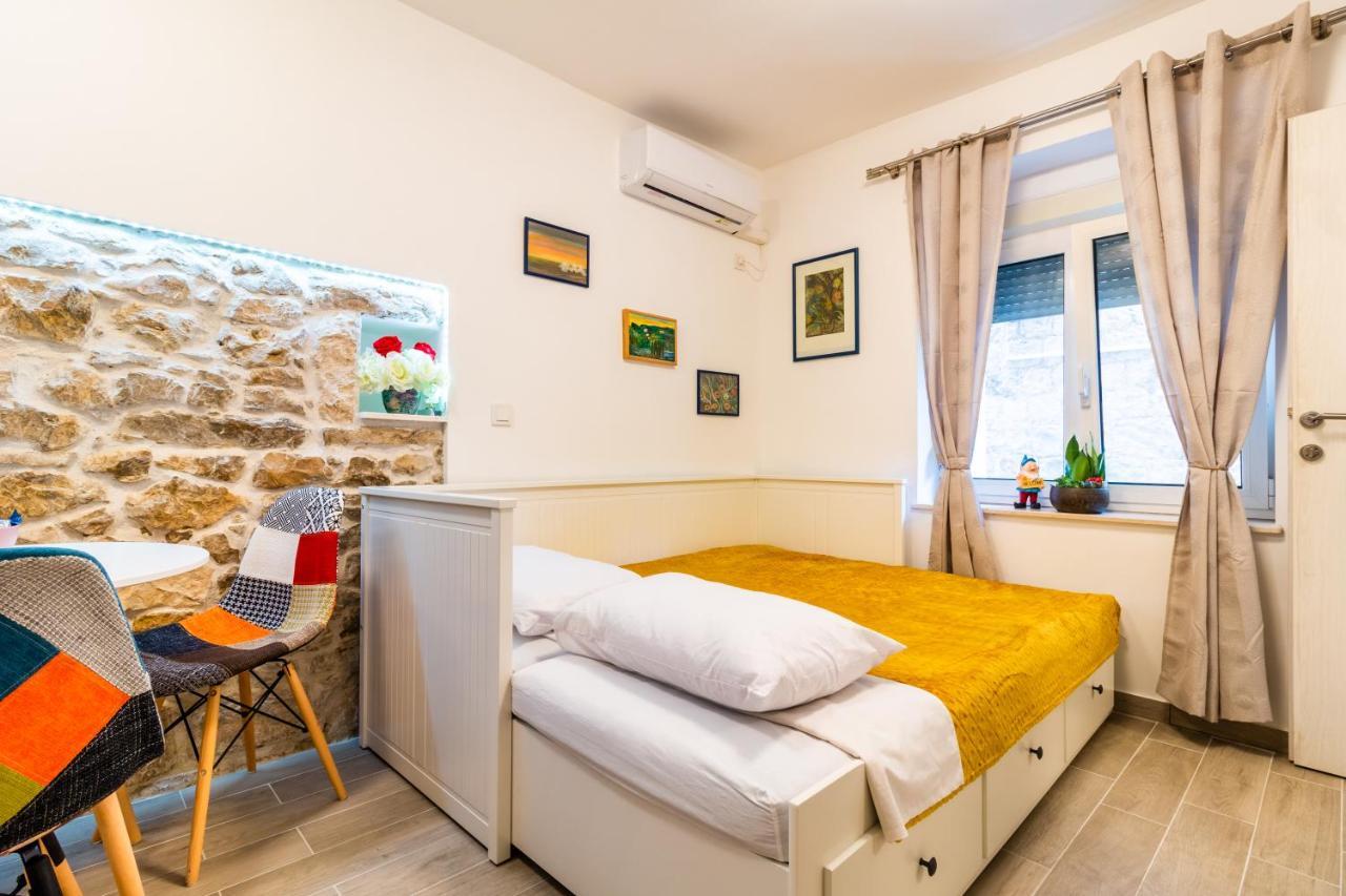 Studio Apartman Mirela Kastel Stafilic Kastela Dış mekan fotoğraf